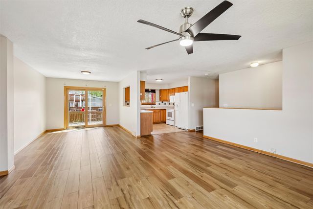 2814 SE Peachtree Drive, Ankeny, IA 50021