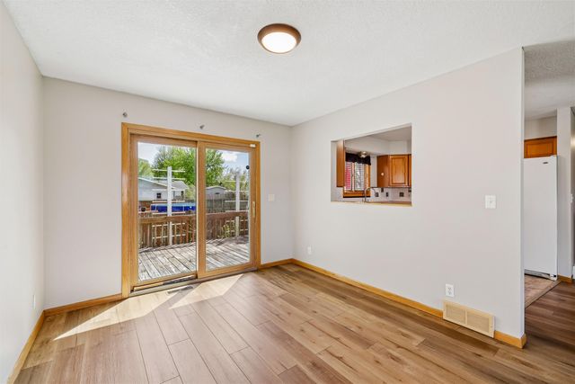 2814 SE Peachtree Drive, Ankeny, IA 50021