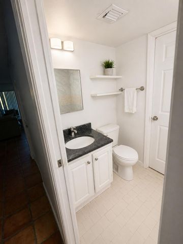 5917 Vía Vermilya 406, Atlantis, FL 33462