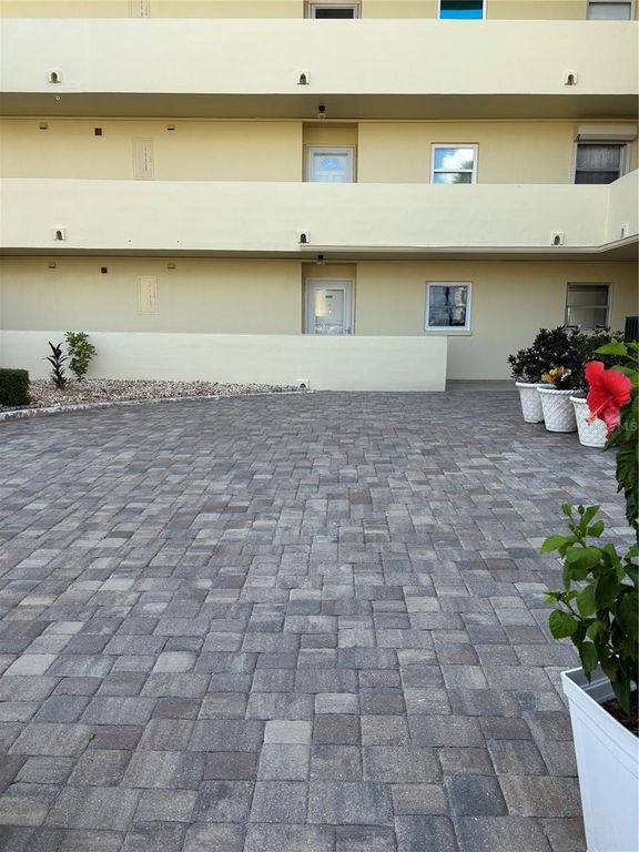 4725 COVE CIRCLE 104, Madeira Beach, FL 33708