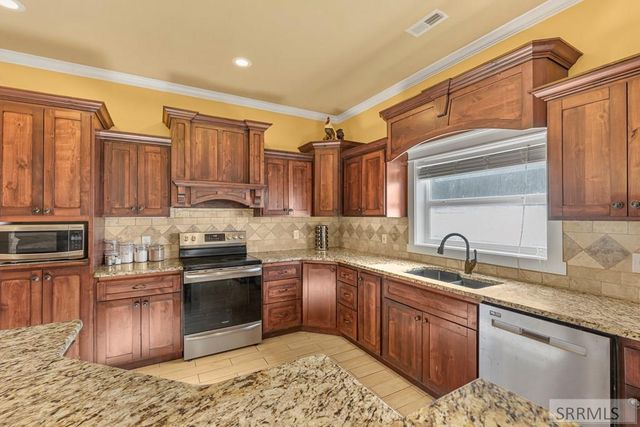 168 Hwy 91, Blackfoot, ID 83221