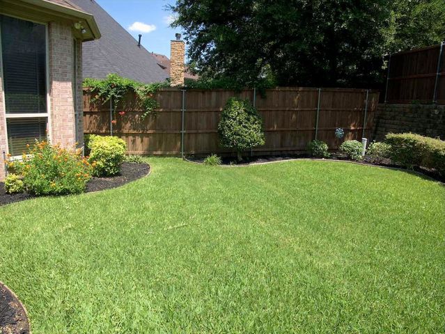 2310 Castle Creek Drive, Mansfield, TX 76063