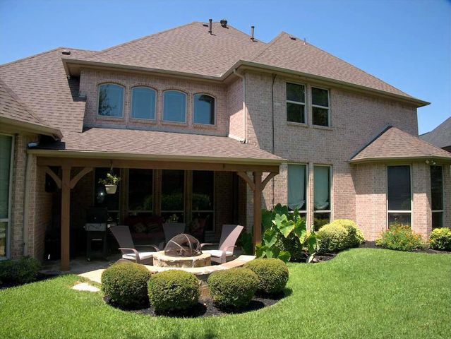 2310 Castle Creek Drive, Mansfield, TX 76063
