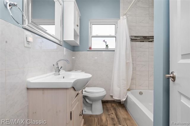 32417 Linderman Avenue, Warren, MI 48093