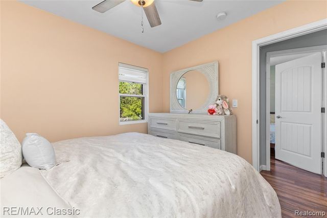 32417 Linderman Avenue, Warren, MI 48093