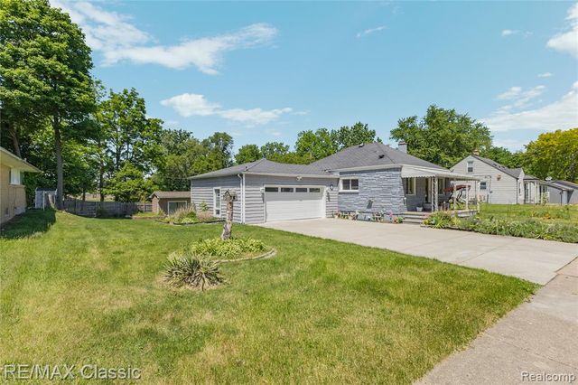 32417 Linderman Avenue, Warren, MI 48093