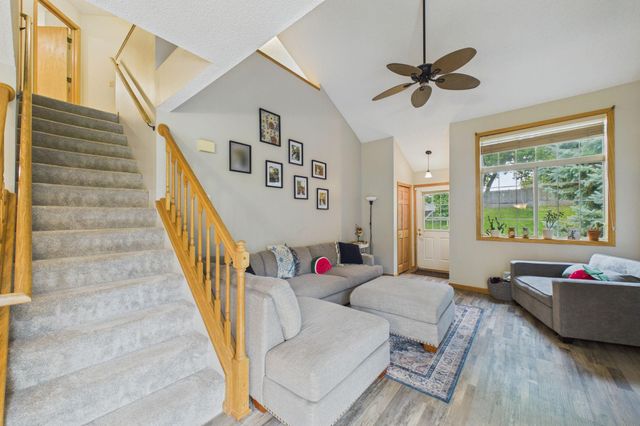 5965 Wedgewood Lane N 55, Plymouth, MN 55446