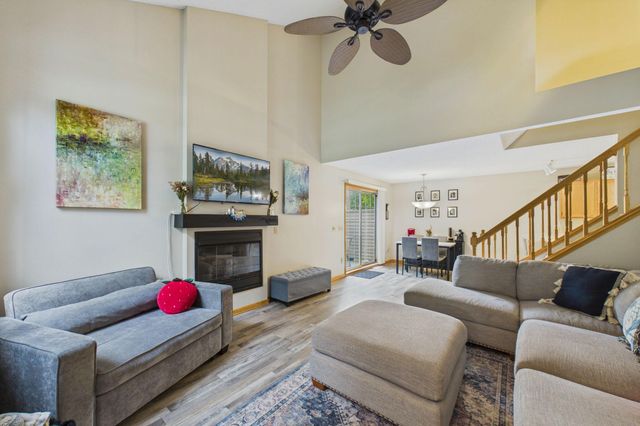 5965 Wedgewood Lane N 55, Plymouth, MN 55446