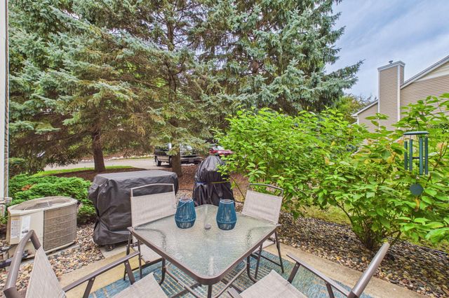 5965 Wedgewood Lane N 55, Plymouth, MN 55446