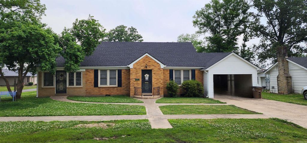 607 N Bruce St, Wynne, AR 72396