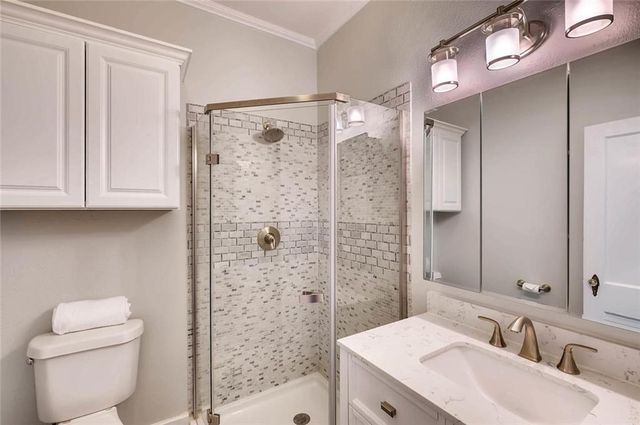 906 E 38 1/2 ST, Austin, TX 78751