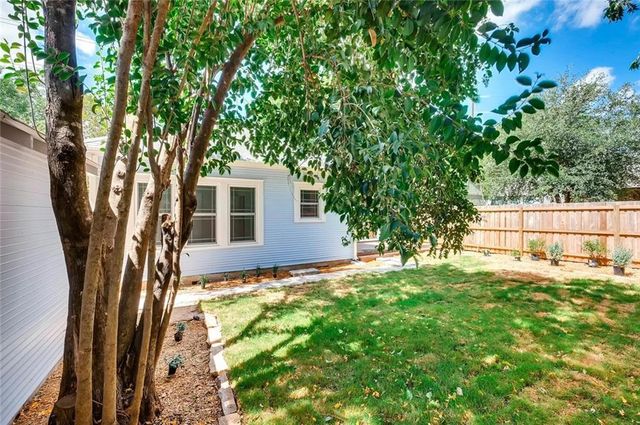 906 E 38 1/2 ST, Austin, TX 78751