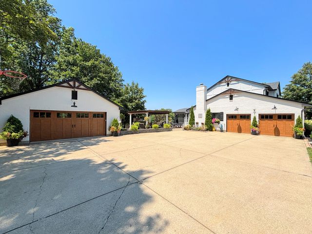 5402 Pride Parkway, Taylor Mill, KY 41015