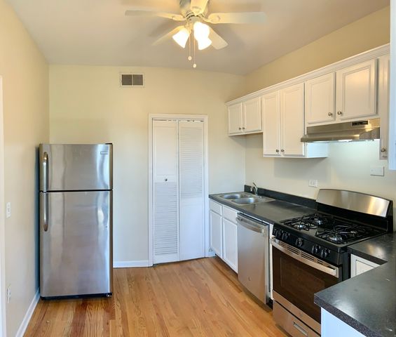 4847 W Hutchinson Street 2, Chicago, IL 60641