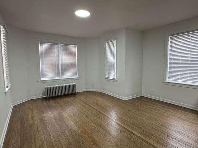 2156 W Arthur Avenue 1, Chicago, IL 60645