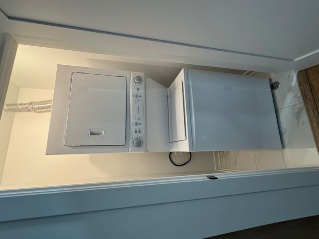 2156 W Arthur Avenue 1, Chicago, IL 60645