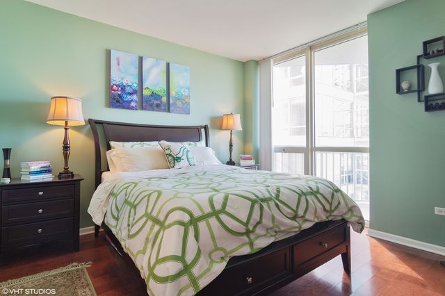 645 N KINGSBURY Street 2205, Chicago, IL 60610
