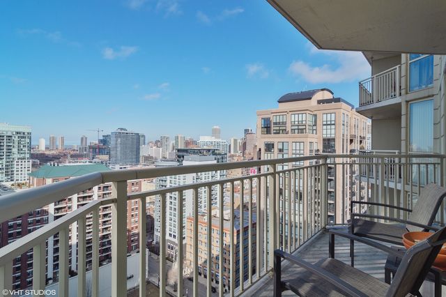 645 N KINGSBURY Street 2205, Chicago, IL 60610