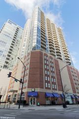 645 N KINGSBURY Street 2205, Chicago, IL 60610