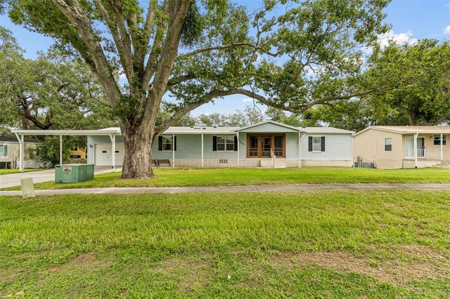 37647 NEWAL AVENUE, Zephyrhills, FL 33542