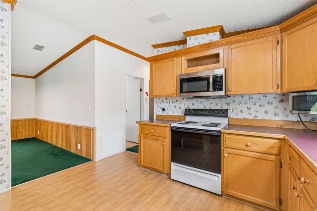 37647 NEWAL AVENUE, Zephyrhills, FL 33542