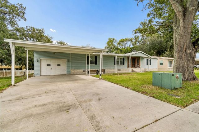 37647 NEWAL AVENUE, Zephyrhills, FL 33542