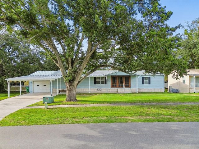 37647 NEWAL AVENUE, Zephyrhills, FL 33542