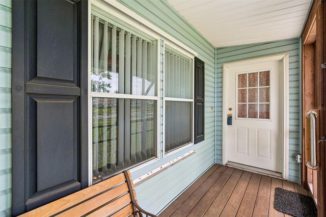 37647 NEWAL AVENUE, Zephyrhills, FL 33542