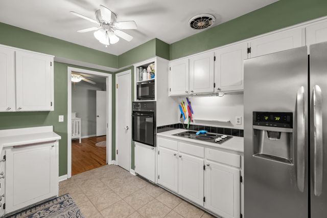 7260 Sunrise Boulevard, Windsor Heights, IA 50324