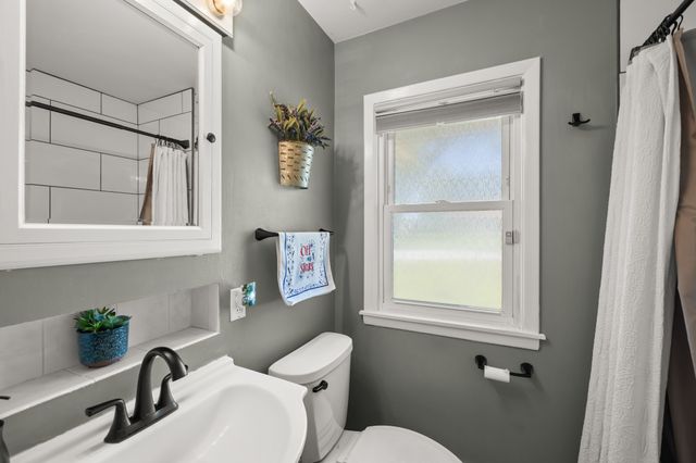 7260 Sunrise Boulevard, Windsor Heights, IA 50324