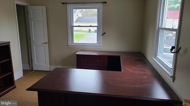 211 E STATE ST, Kennett Square, PA 19348