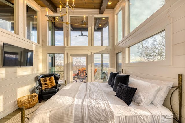 49 Chestnut Overlook, Blue Ridge, GA 30513