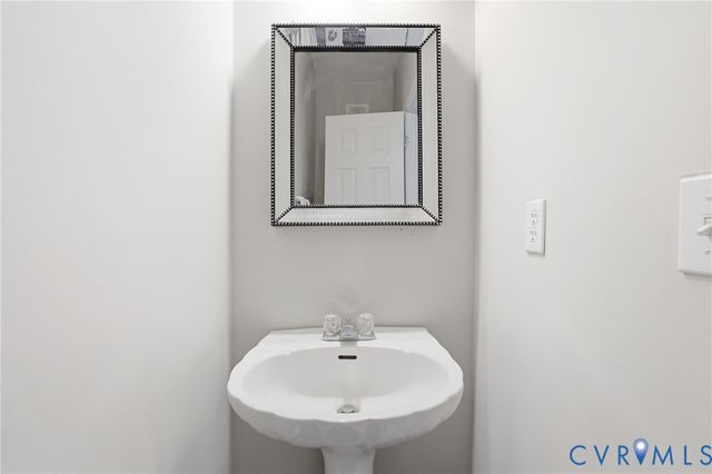 6157 Thicket Run Way, Mechanicsville, VA 23111