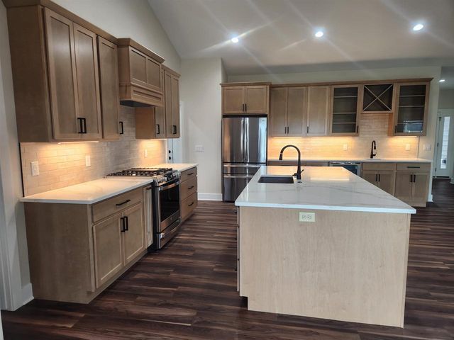 L287 Fred Schunk Court, Waunakee, WI 53597