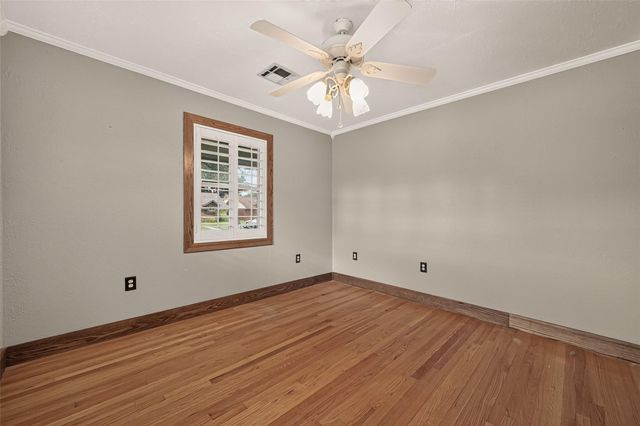 2210 Lazybrook Drive, Houston, TX 77008