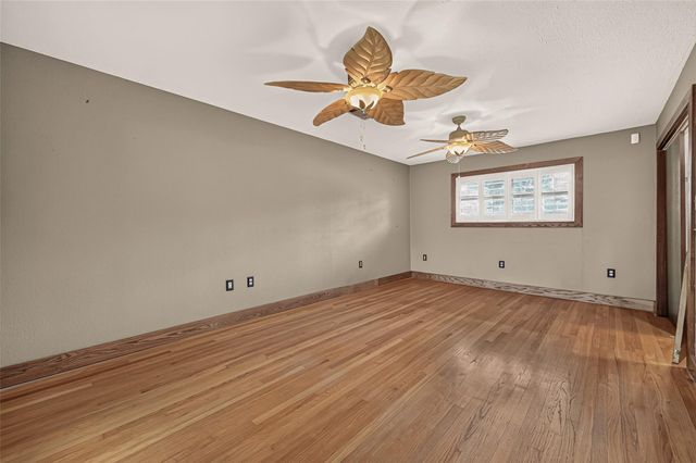 2210 Lazybrook Drive, Houston, TX 77008