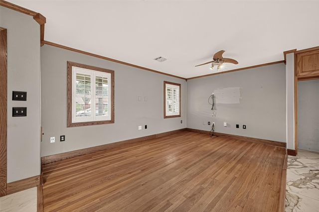 2210 Lazybrook Drive, Houston, TX 77008
