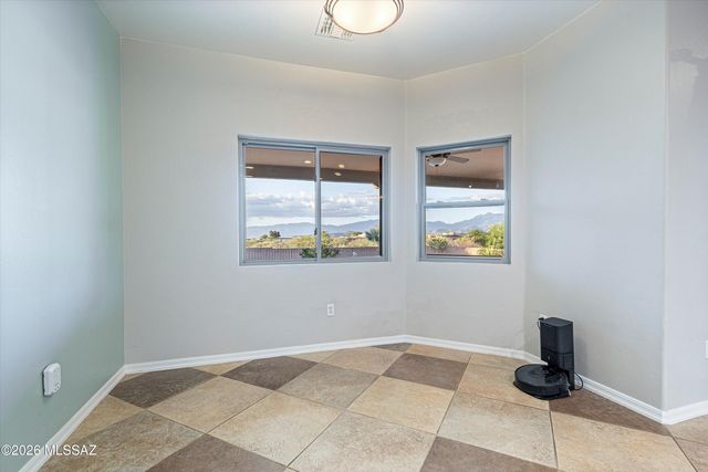 282 N Suntan Drive, Vail, AZ 85641