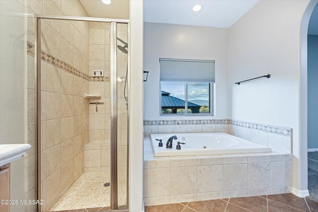282 N Suntan Drive, Vail, AZ 85641