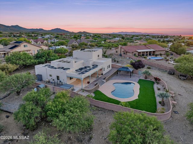 282 N Suntan Drive, Vail, AZ 85641