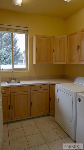 299 La Costa Drive, Idaho Falls, ID 83402