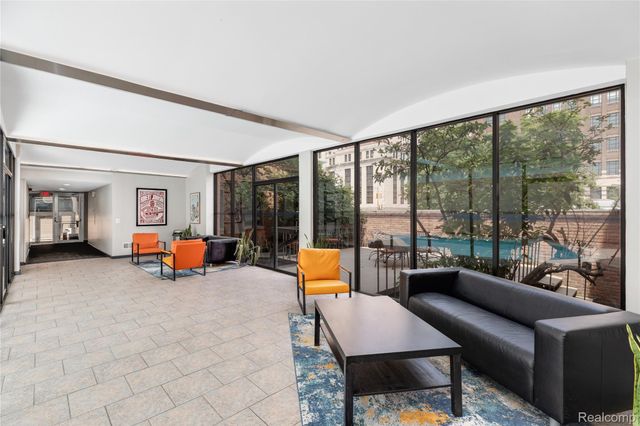 629 W Milwaukee Street 201, Detroit, MI 48202