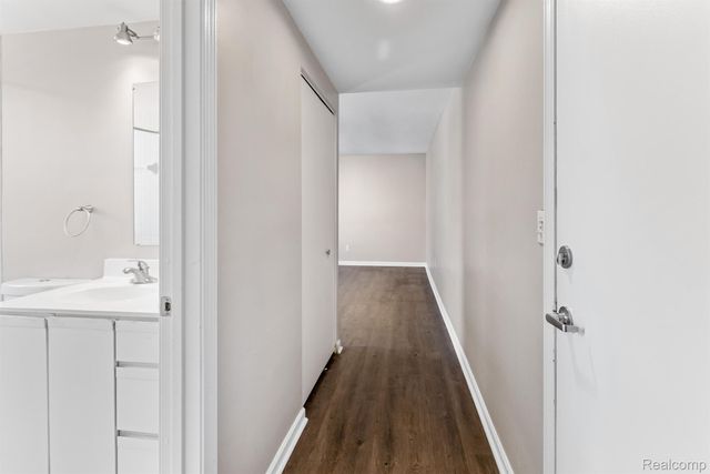 629 W Milwaukee Street 201, Detroit, MI 48202