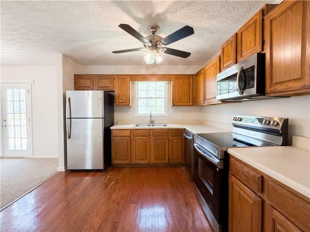 100 Stone Creek Drive, Covington, GA 30016