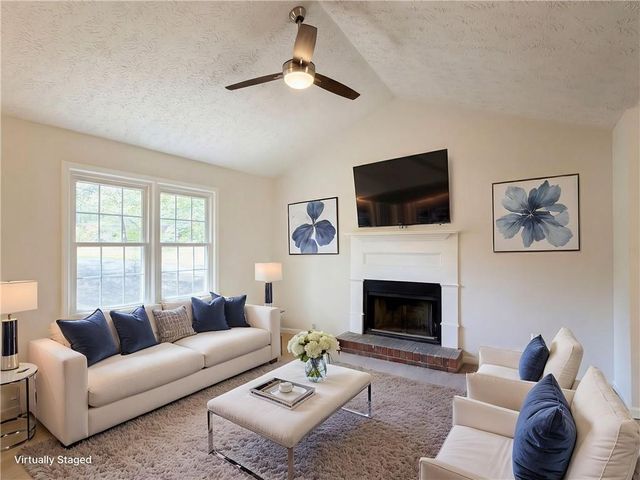 100 Stone Creek Drive, Covington, GA 30016