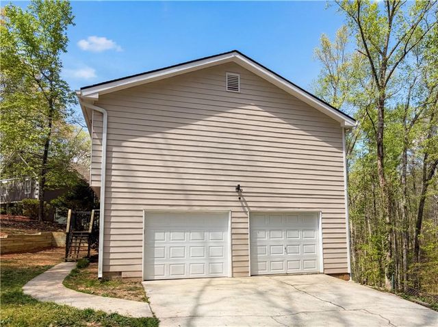 100 Stone Creek Drive, Covington, GA 30016