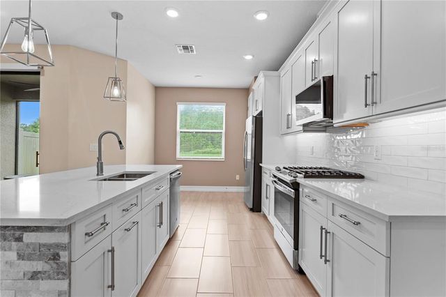4887 ISOLA COURT, Wesley Chapel, FL 33543