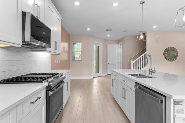 4887 ISOLA COURT, Wesley Chapel, FL 33543