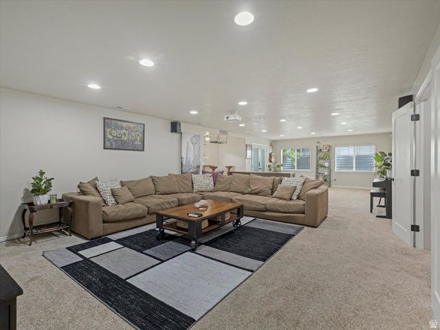 732 W 2300 S, Syracuse, UT 84075