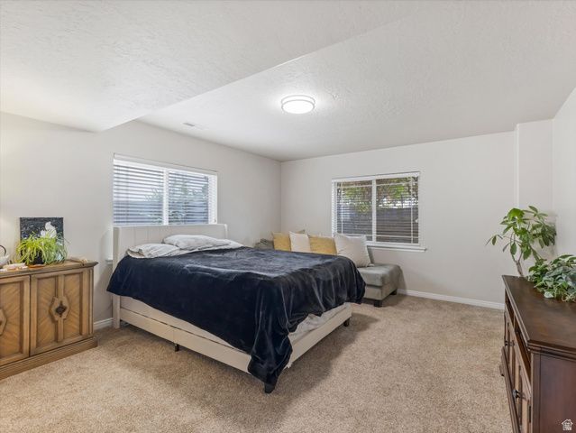 732 W 2300 S, Syracuse, UT 84075